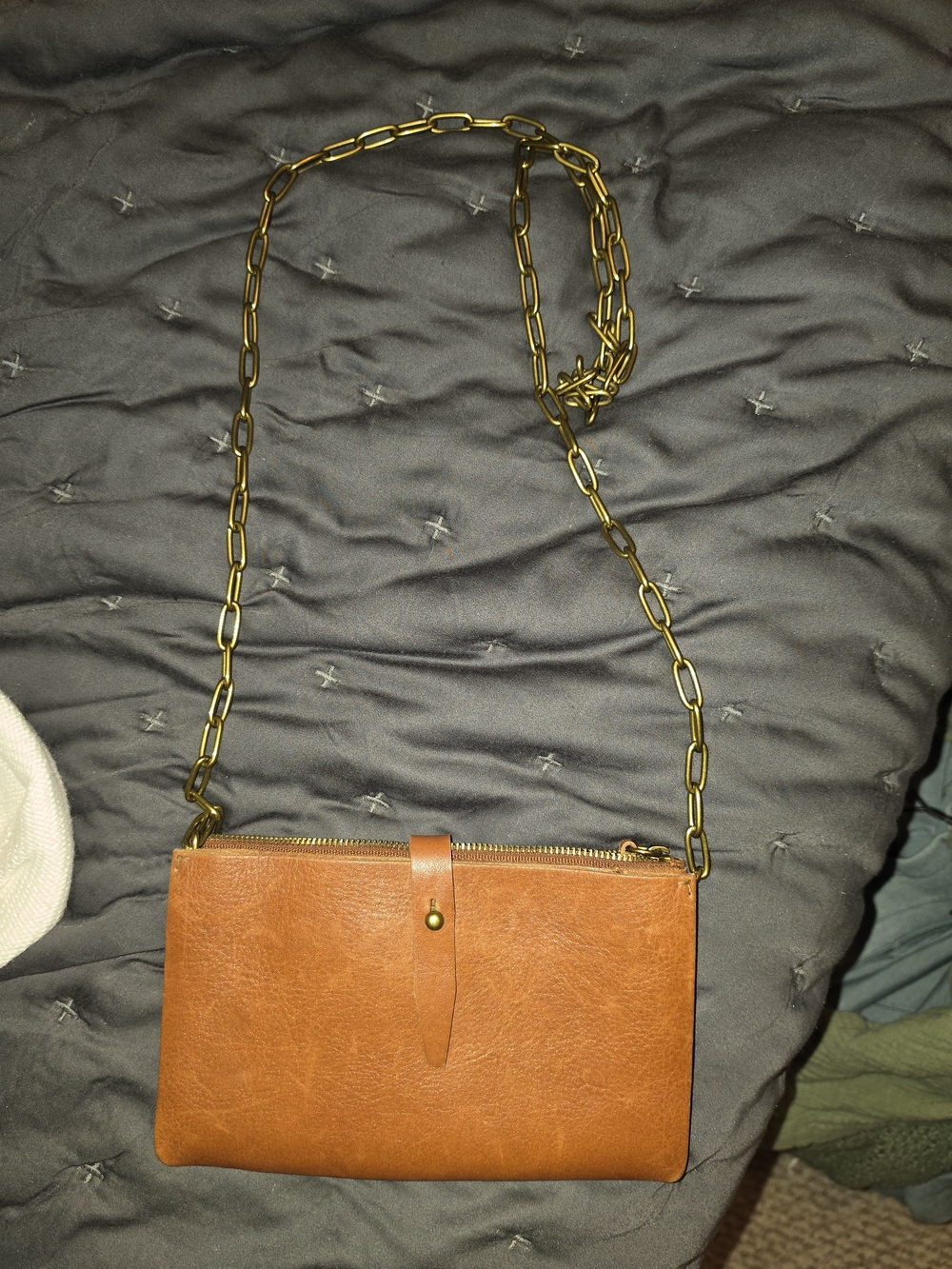 Madewell Women’s Leather Crossbody Bag in English Saddle with Gold Chain